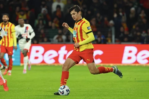 تقارير: مانشستر سيتي يتفق مع لانس لضم خوسانوف